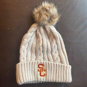 Luxurious USC Trojans SC cable knit sweater pom pom cuffed beanie 47